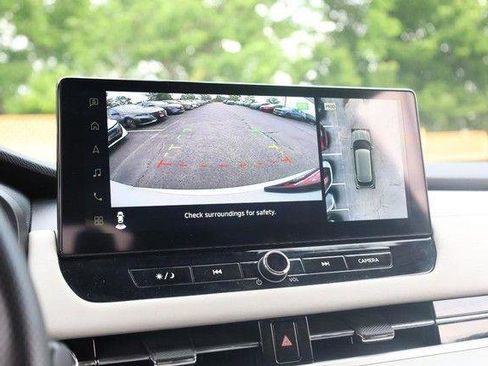 Used 2025 Mitsubishi Outlander AWD image 15