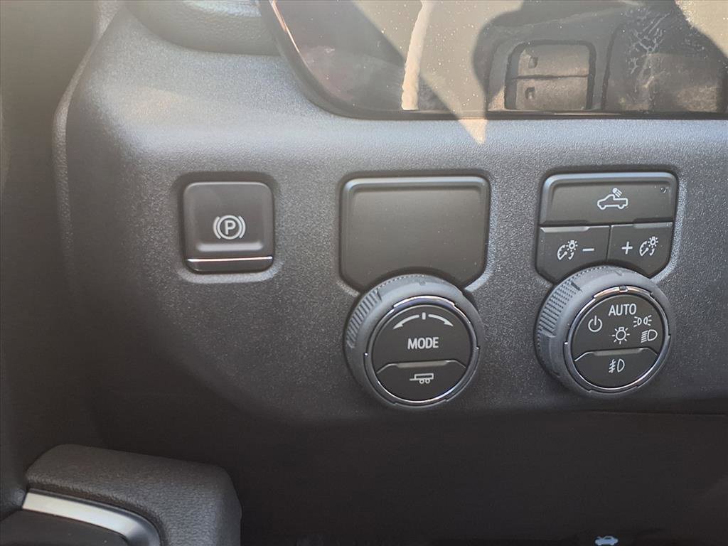 New 2026 Chevrolet Silverado 1500 RST w/ LPO, Dark Essentials Package RWD image 18
