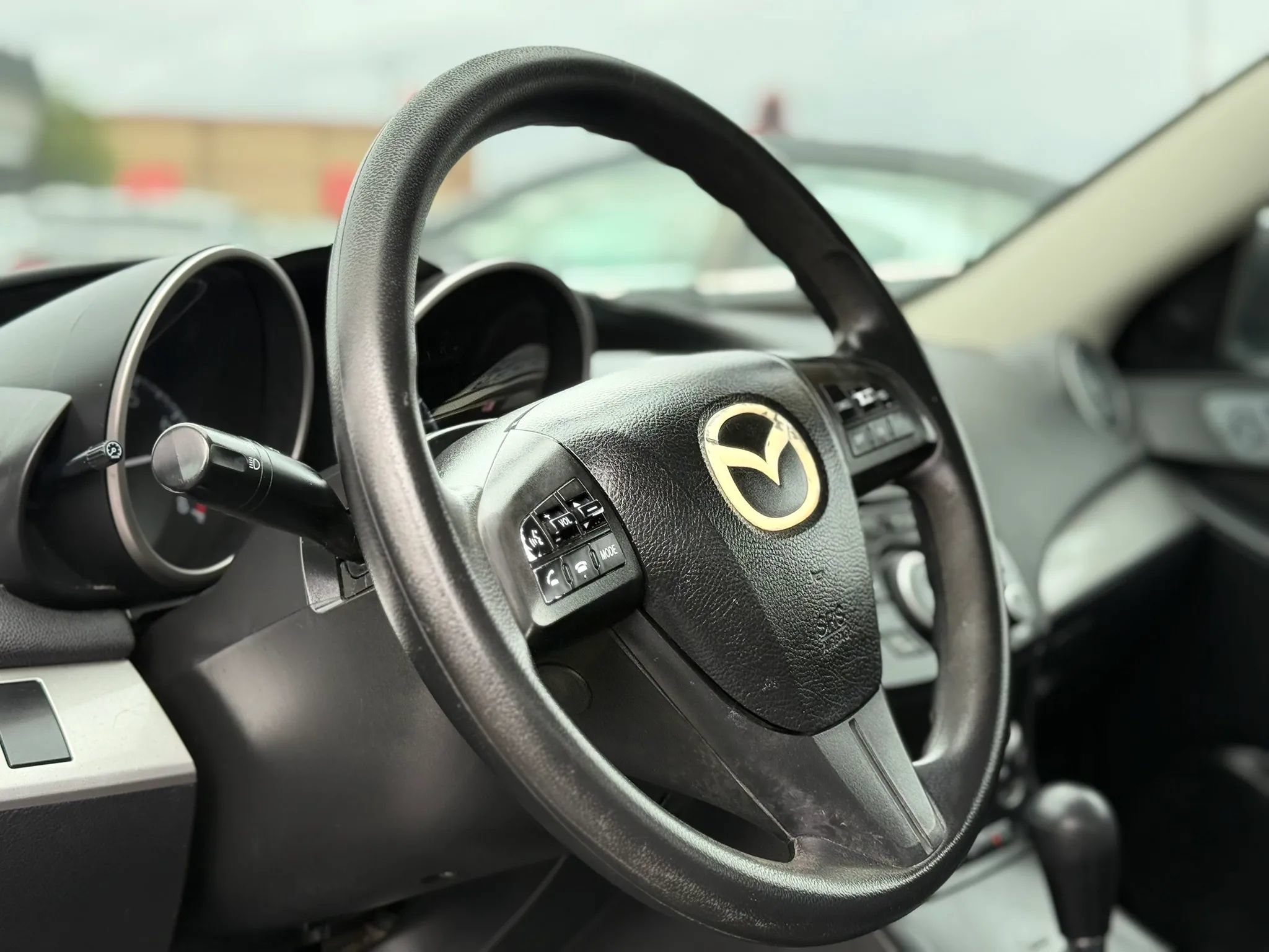 Used 2012 MAZDA MAZDA3 i Touring FWD image 26