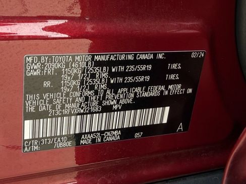 Used 2024 Toyota RAV4 XLE Premium FWD image 31