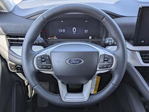 New 2026 Ford Explorer Active w/ Active Comfort Package image 10