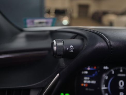 Used 2019 Lexus ES 350 image 36