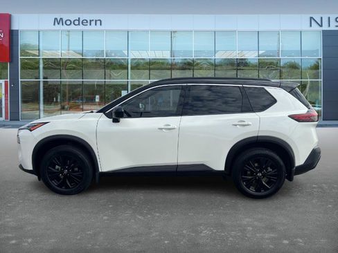 Certified 2023 Nissan Rogue SV w/ SV Premium B Package image 8