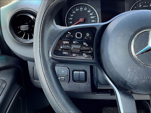 Used 2022 Mercedes-Benz Sprinter 2500 image 11