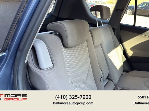 Used 2011 Toyota RAV4 4WD image 21