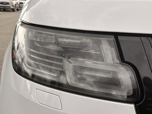 Used 2019 Land Rover Range Rover Long Wheelbase Autobiography image 34