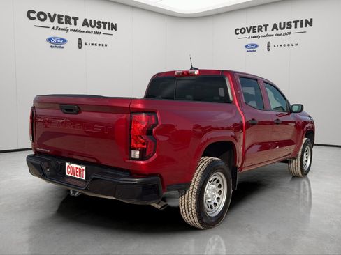 Used 2025 Chevrolet Colorado W/T w/ WT Convenience Package II RWD image 5
