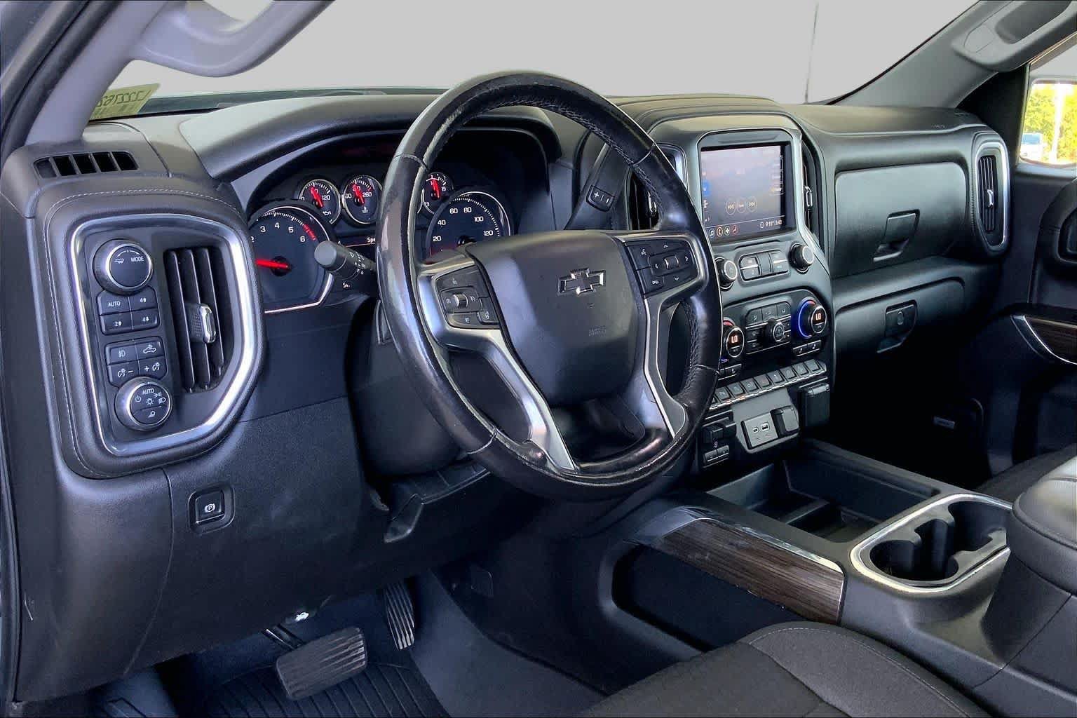 Used 2020 Chevrolet Silverado 1500 RST AWD/4WD image 17