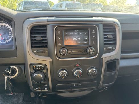 Used 2015 RAM 1500 Express AWD/4WD image 9