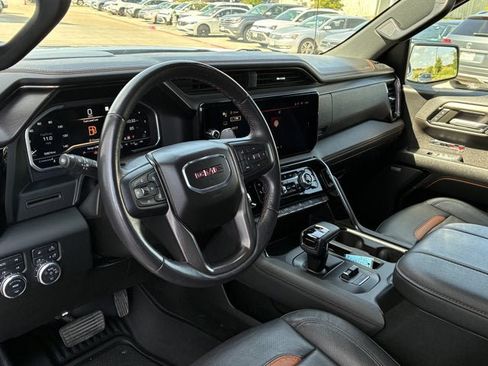 Used 2023 GMC Sierra 1500 AT4 w/ AT4 Preferred Package AWD/4WD image 11