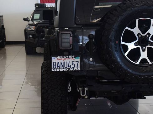 Used 2017 Jeep Wrangler Unlimited Sport w/ Quick Order Package 24S AWD/4WD image 17
