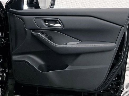 New 2026 Nissan Rogue SV FWD image 35