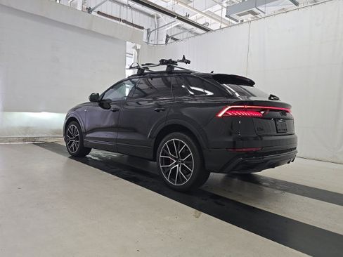 Used 2023 Audi Q8 Premium Plus w/ Premium Plus Package AWD/4WD image 3