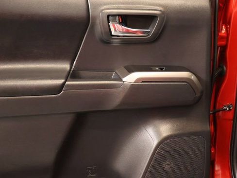 Used 2023 Toyota Tacoma Limited image 29