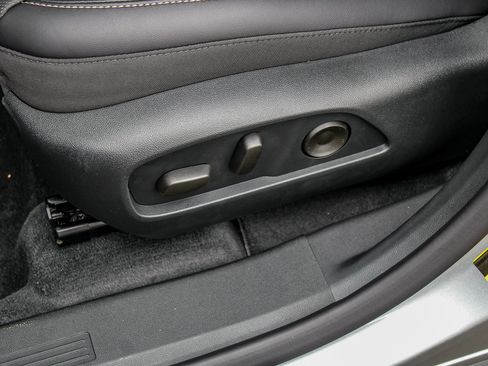 New 2027 GMC Terrain Elevation w/ Elevation Premium Package AWD/4WD image 19