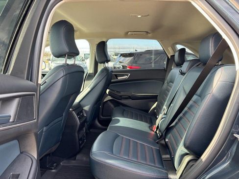 Used 2022 Ford Edge SEL w/ Sport Appearance Package image 12