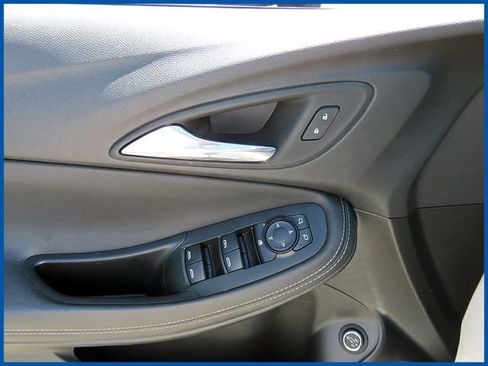 Used 2022 Buick Encore GX Select FWD image 12