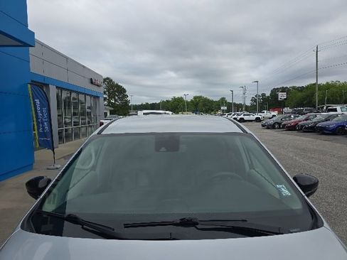 Used 2024 Chrysler Pacifica Touring-L FWD image 53