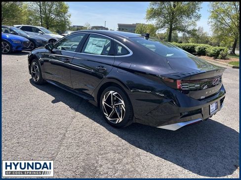 New 2026 Hyundai Sonata SEL FWD image 5