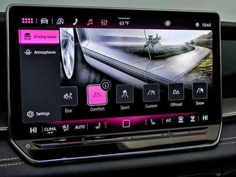 New 2026 Volkswagen Tiguan SE image 15