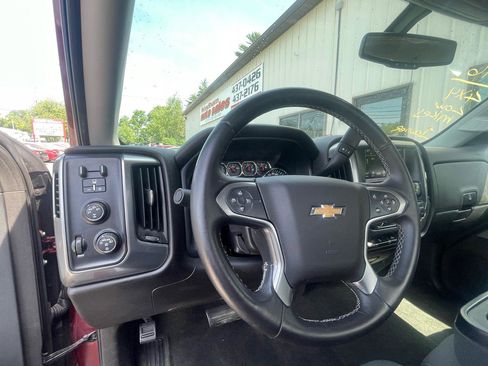 Used 2016 Chevrolet Silverado 1500 LT w/ LT Convenience Package AWD/4WD image 11