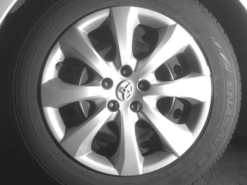 Used 2025 Toyota Corolla LE FWD image 12