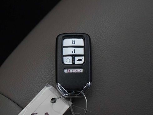 Used 2018 Honda Pilot EX-L image 28