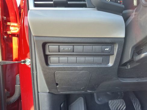 Used 2023 Mitsubishi Outlander SEL AWD/4WD image 18