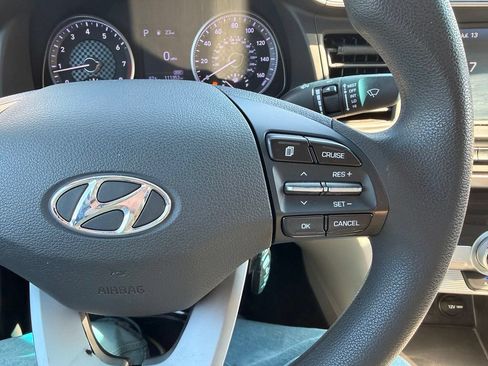 Used 2019 Hyundai Elantra SEL FWD image 19