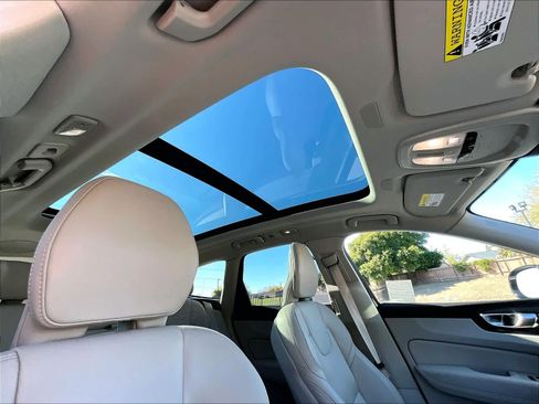 Used 2026 Volvo XC60 B5 Ultra w/ Climate Package AWD/4WD image 25