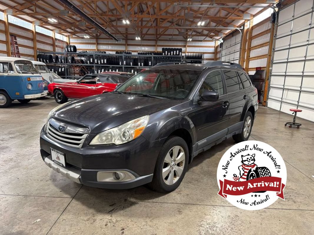 Used 2011 Subaru Outback 3.6R Limited w/ PWR Moonroof Pkg AWD/4WD image 1