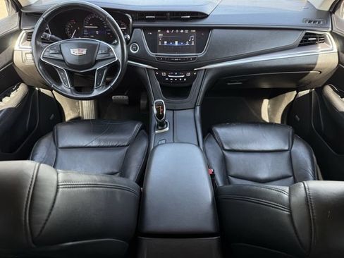 Used 2019 Cadillac XT5 Luxury FWD image 11
