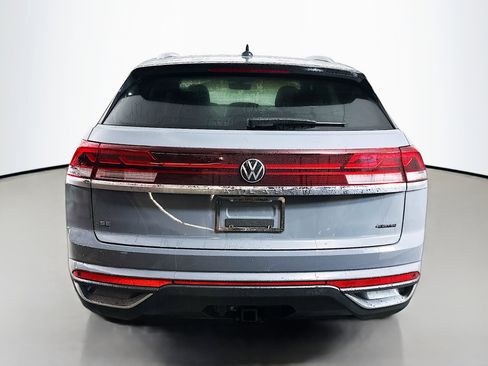 New 2026 Volkswagen Atlas Cross Sport SE image 6