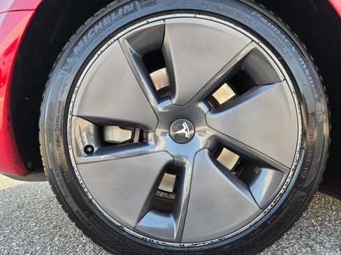 Used 2023 Tesla Model 3 Standard Range RWD image 31