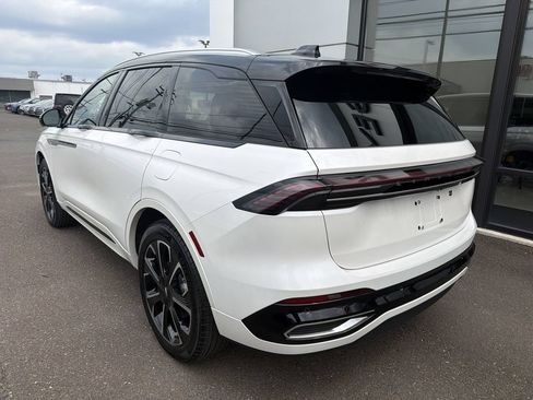 New 2026 Lincoln Nautilus Reserve AWD/4WD image 2