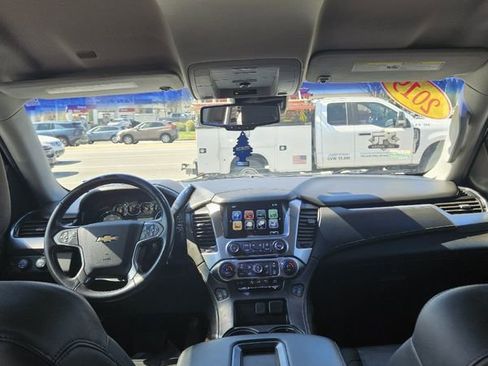 Used 2019 Chevrolet Suburban LT image 18