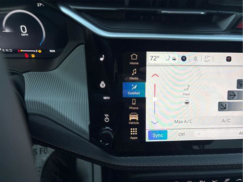 New 2026 Jeep Cherokee Limited image 29