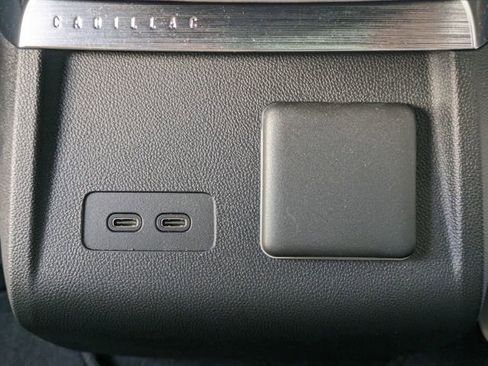 Used 2025 Cadillac Lyriq Luxury RWD image 15