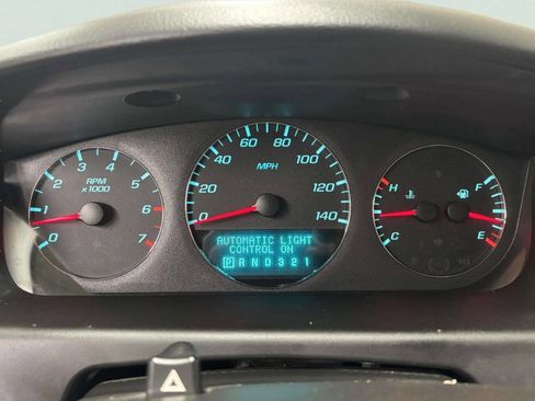 Used 2010 Chevrolet Impala LT w/ Convenience Package image 32