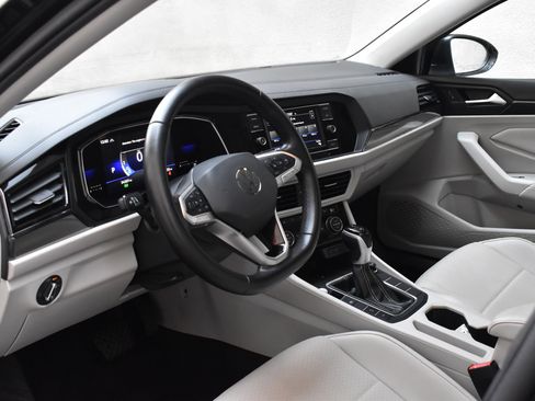 Used 2022 Volkswagen Jetta SE image 20