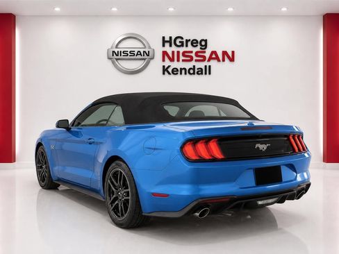 Used 2020 Ford Mustang Premium RWD image 4