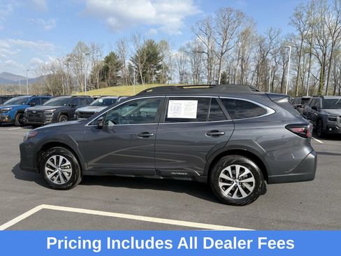 Used 2025 Subaru Outback Premium AWD/4WD image 5