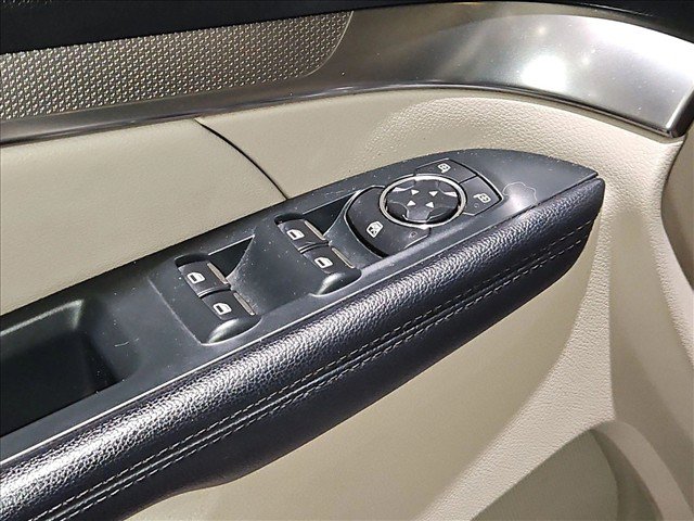 Used 2019 Ford Explorer XLT w/ Equipment Group 202A FWD image 20