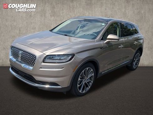 Used 2021 Lincoln Nautilus Reserve w/ Class II Trailer Tow Package AWD/4WD image 3