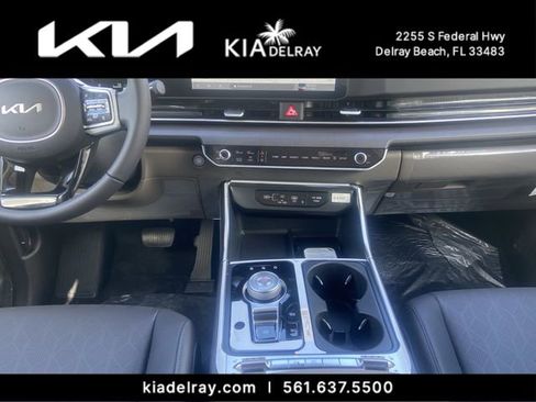 New 2026 Kia Carnival SX image 14