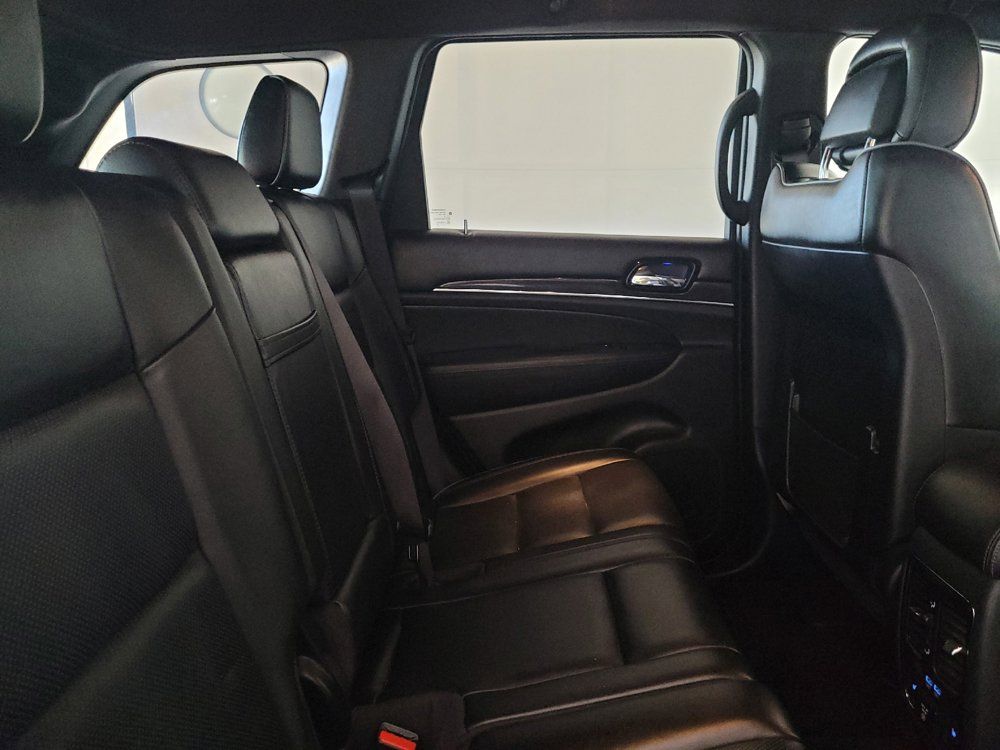 Used 2020 Jeep Grand Cherokee Overland AWD/4WD image 19