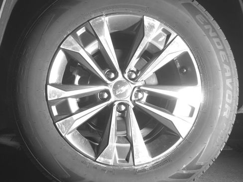 Used 2025 Chevrolet Equinox LT image 14