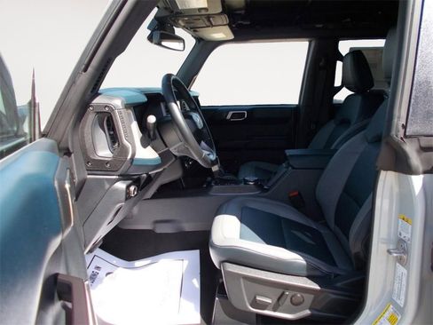 New 2024 Ford Bronco Outer Banks AWD/4WD image 9