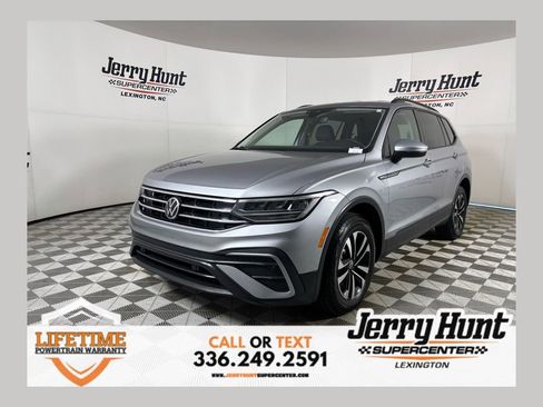 Used 2024 Volkswagen Tiguan S image 1