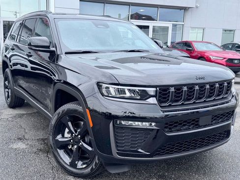 New 2026 Jeep Grand Cherokee L Limited w/ Limited Altitude Package AWD/4WD image 1